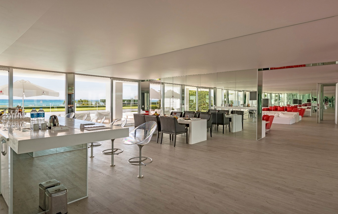 Presidential Party Villa 