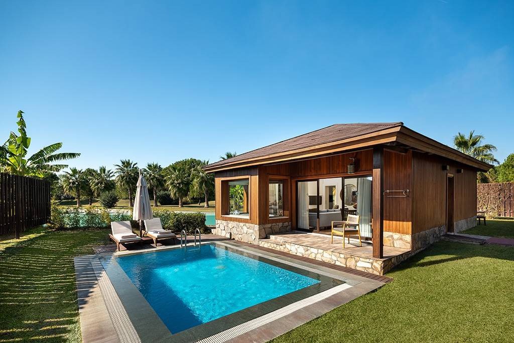 Beach Villa With Pool