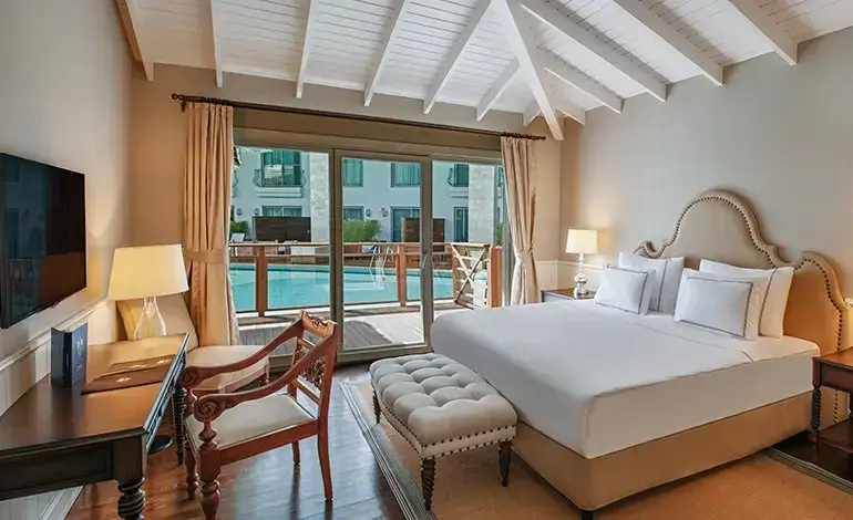 Swim Up Villa 3 Bedrooms 